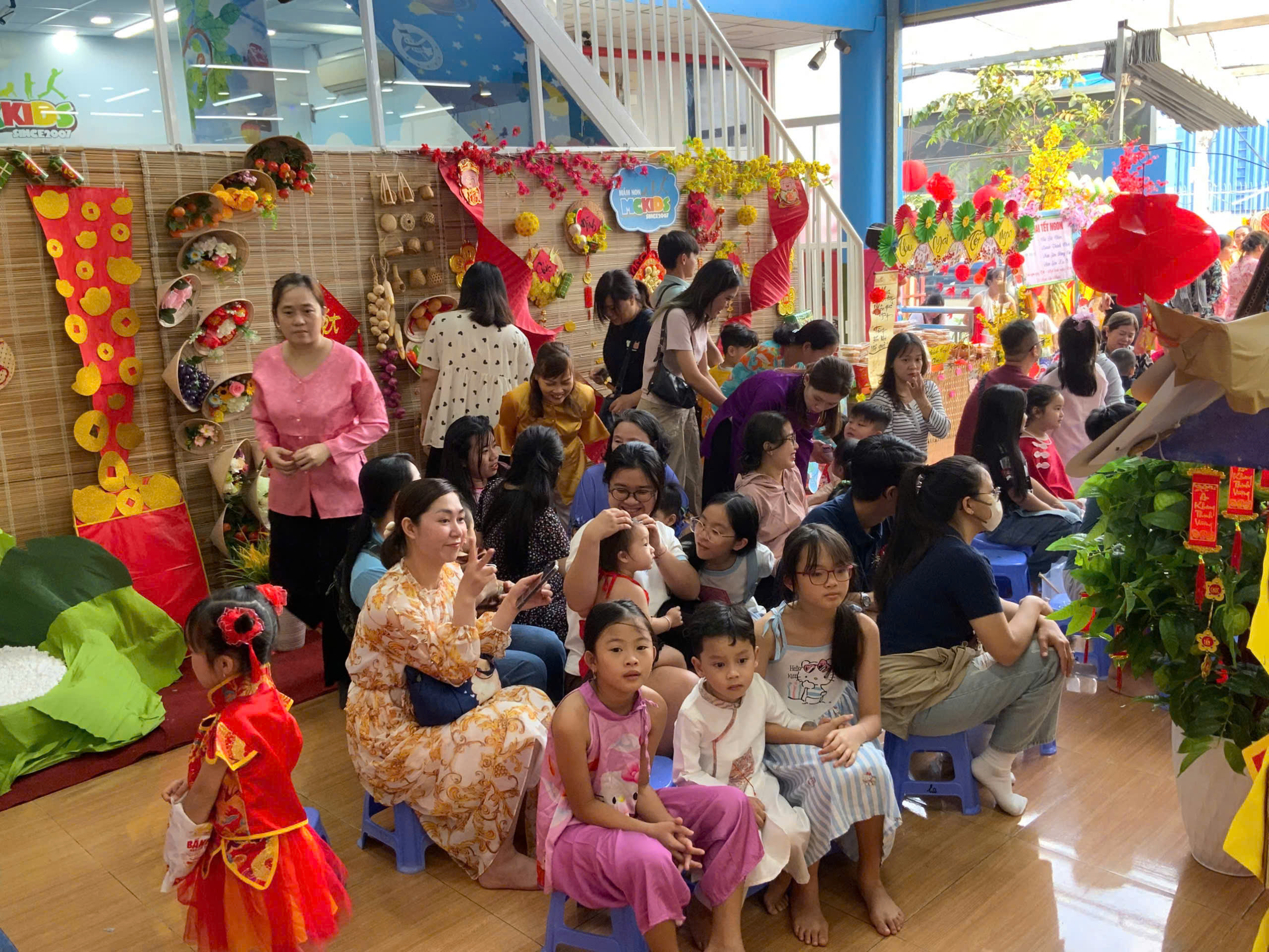 CHƯƠNG TRÌNH MONTESSORI